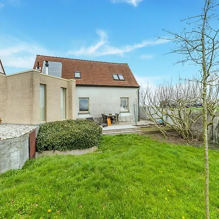 Welcoming With Sauna And Hot Tub, Cleaning Included Holiday home