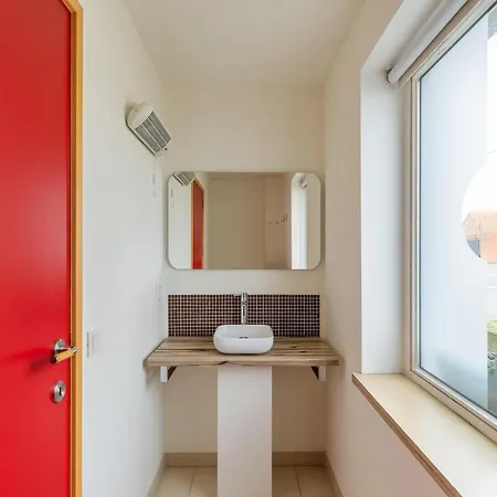 Welcoming With Sauna And Hot Tub, Cleaning Included Holiday home