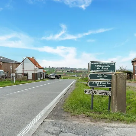 Welcoming With Sauna And Hot Tub, Cleaning Included Holiday home